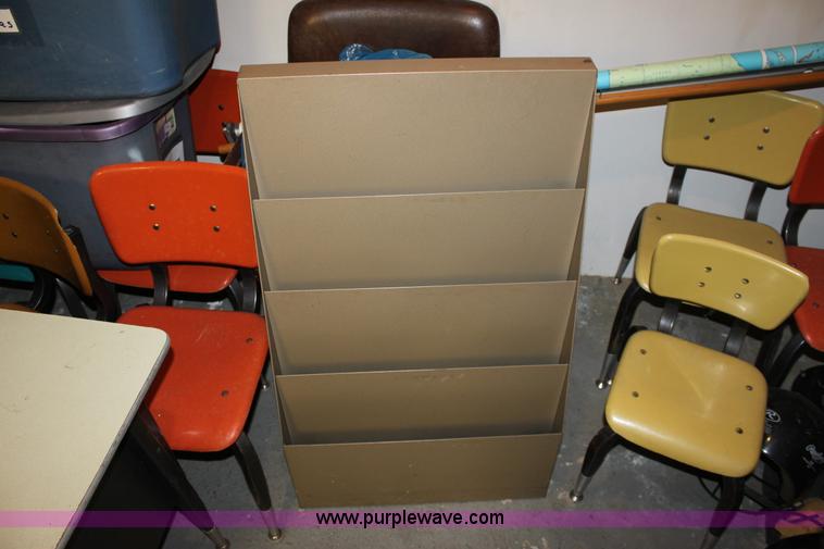 image for item F9907 Assorted items