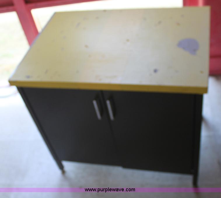 image for item F9910 Assorted items