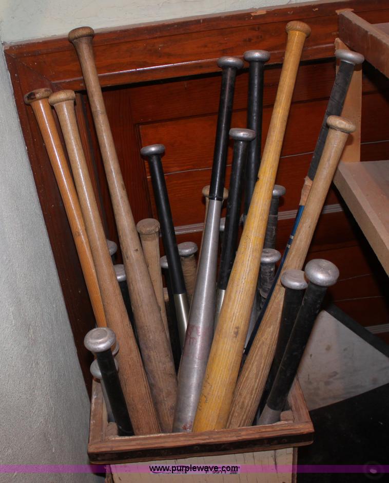 image for item F9911 Assorted baseball items