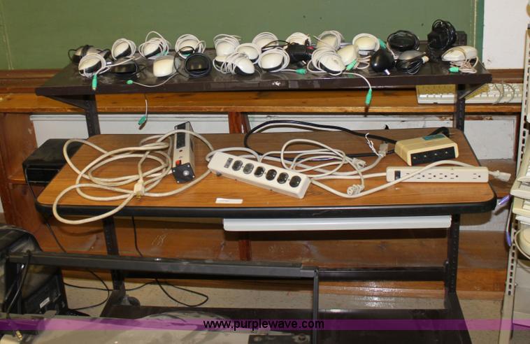 image for item F9916 Assorted computer accessories