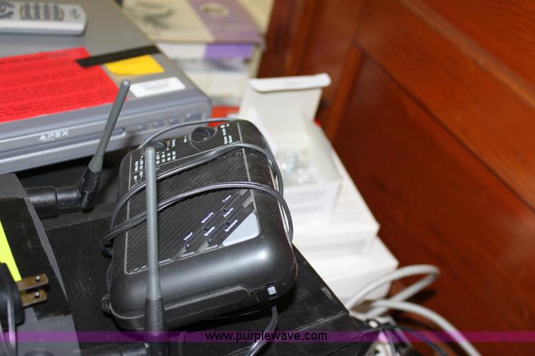 image for item F9921 Assorted electronics