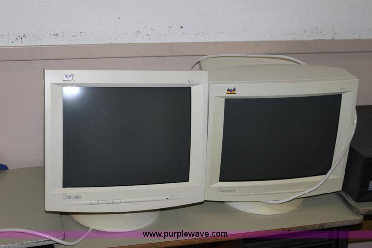 image for item F9922 Assorted computers and desks