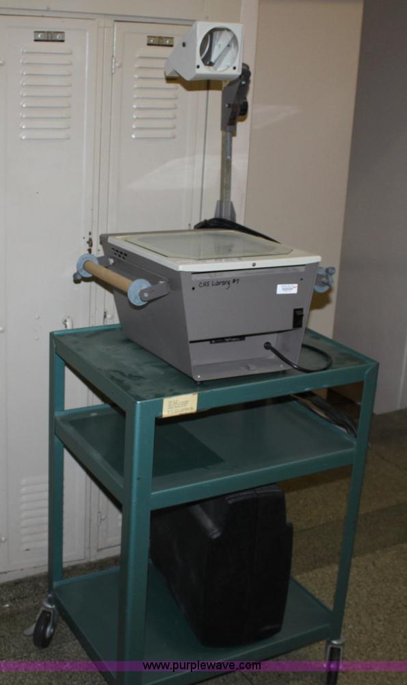 image for item F9923 Assorted office items