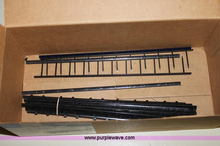 image for item F9923 Assorted office items