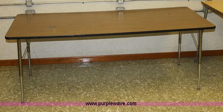 image for item F9924 Computers and assorted furniture