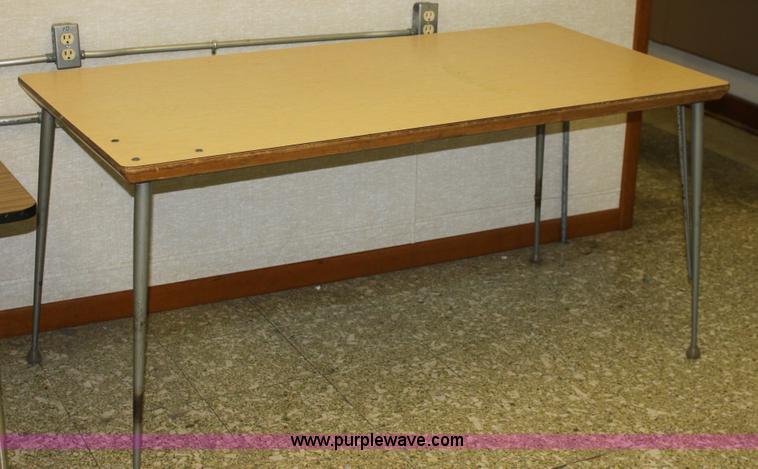 image for item F9924 Computers and assorted furniture