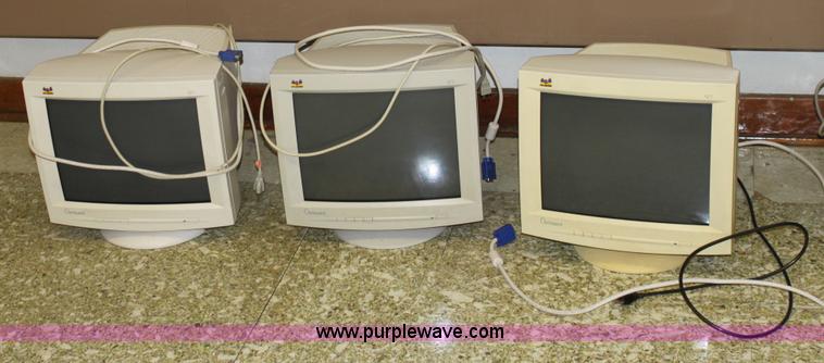 image for item F9924 Computers and assorted furniture