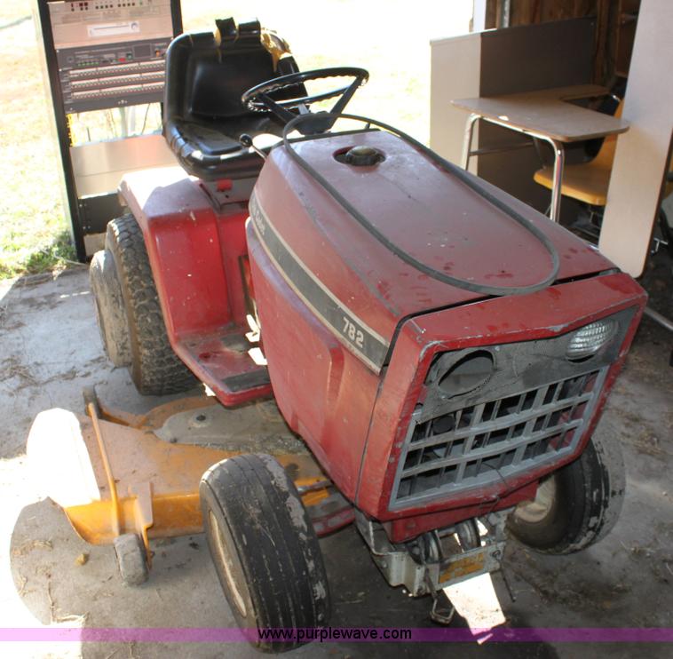 image for item F9925 International Cub Cadet 782 lawn mower