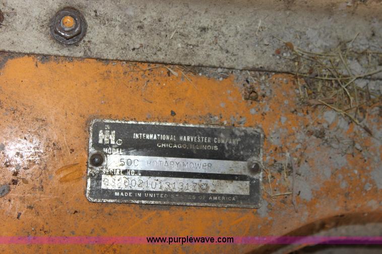 image for item F9925 International Cub Cadet 782 lawn mower