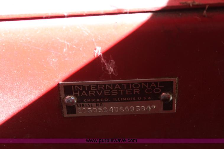 image for item F9925 International Cub Cadet 782 lawn mower