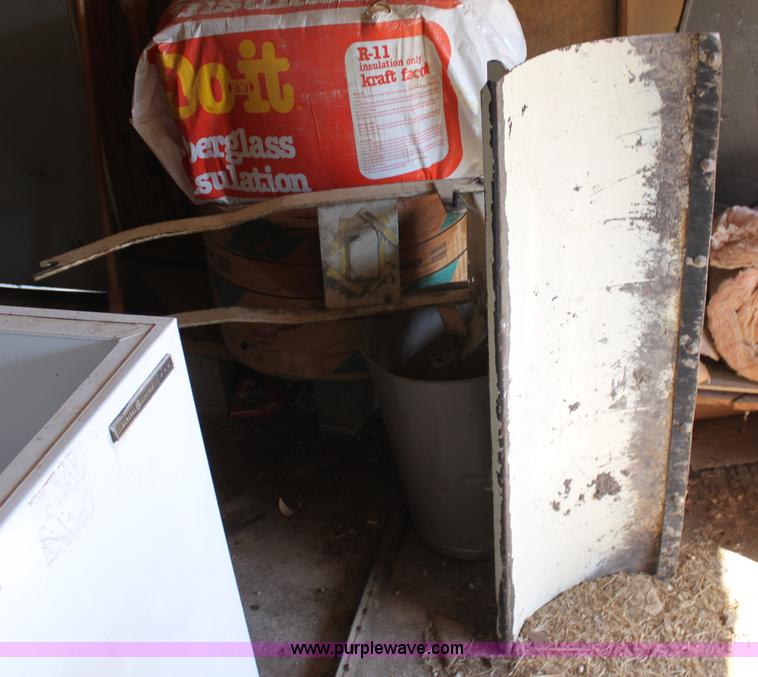 image for item F9925 International Cub Cadet 782 lawn mower