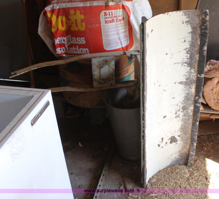 image for item F9925 International Cub Cadet 782 lawn mower