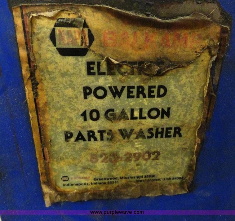 image for item G9010 Napa E110 electric 10 gallon parts washer