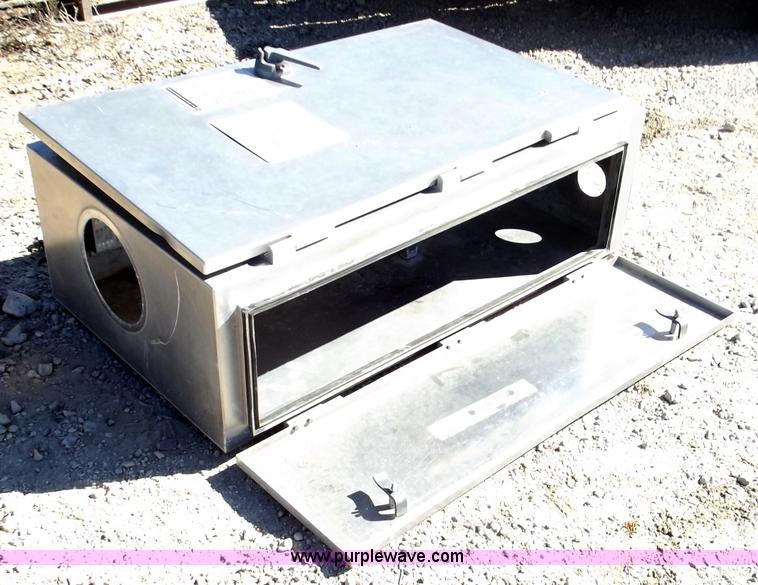 image for item G9344 (12) traffic signals