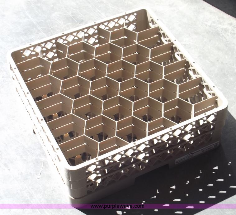 image for item G9345 (14) plastic dishwash/storage racks