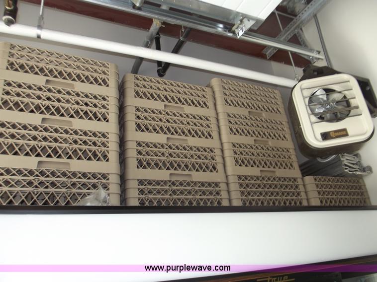 image for item G9345 (14) plastic dishwash/storage racks