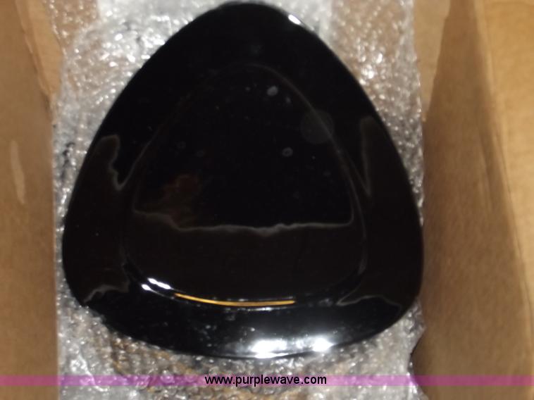 image for item G9346 (250+) 10" black triangular design plates