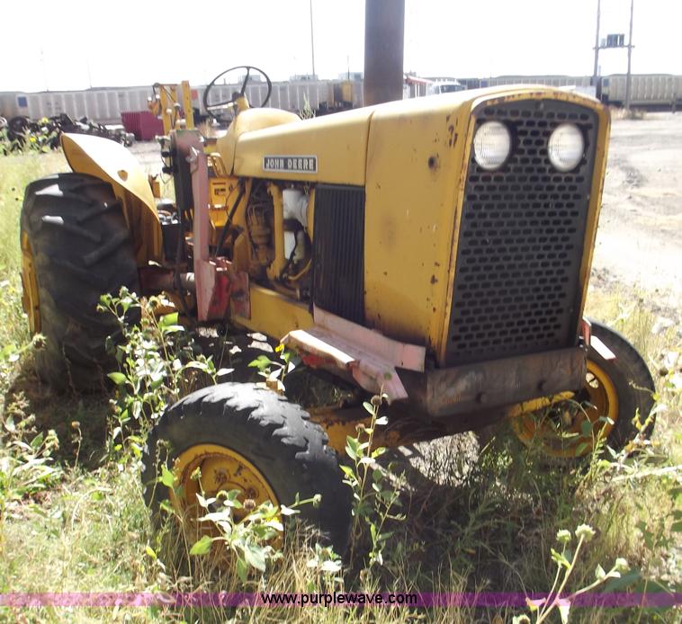 image for item G9352 1964 John Deere 4020 tractor