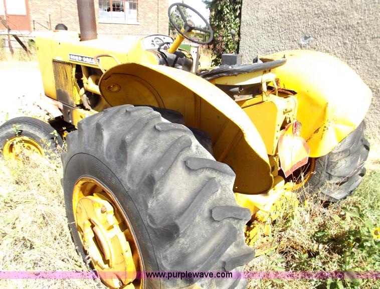 image for item G9352 1964 John Deere 4020 tractor