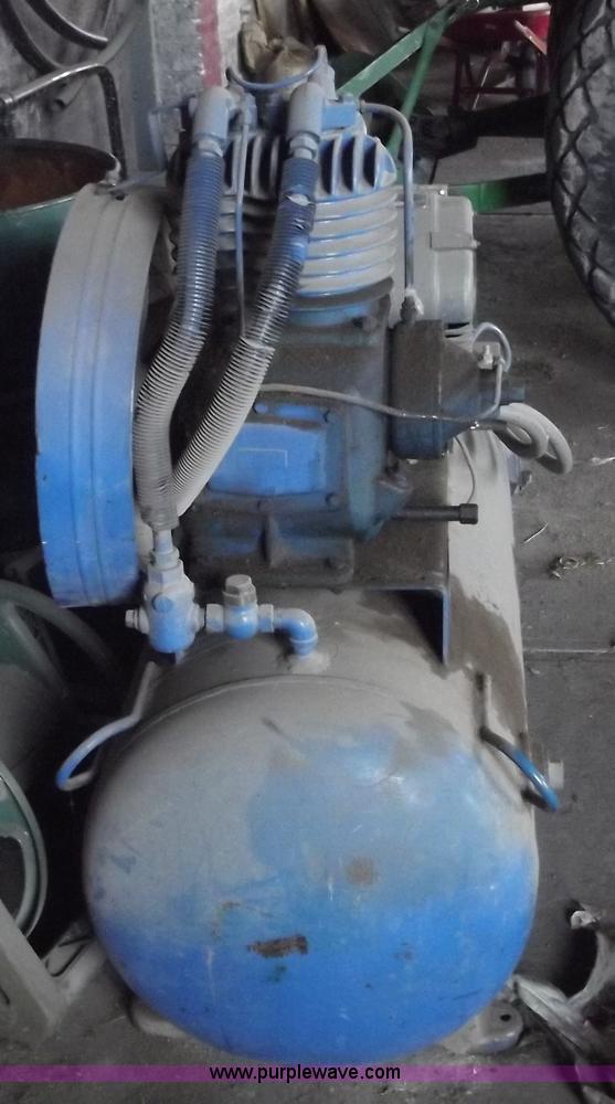 image for item G9354 Electric 15 CFM air compressor