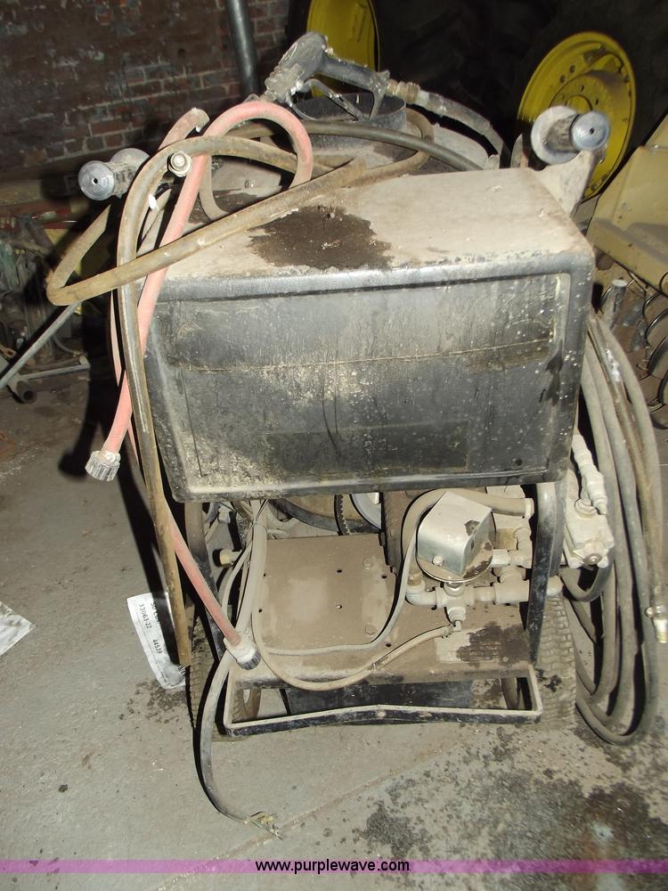 image for item G9355 Aladin 1470 electric/kerosene hot water pressure washer