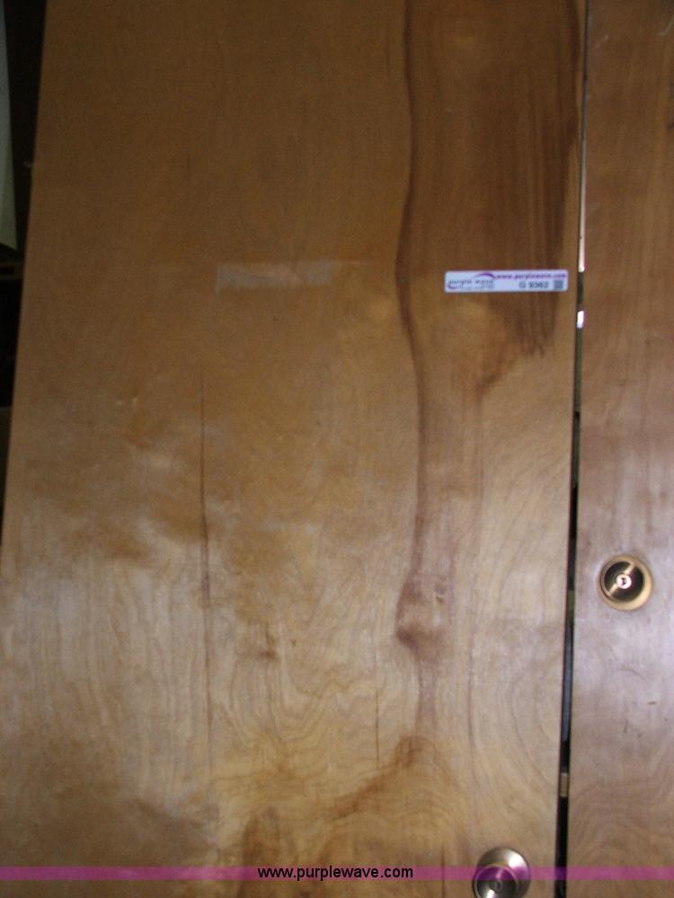 image for item G9362 Assorted doors and new windows