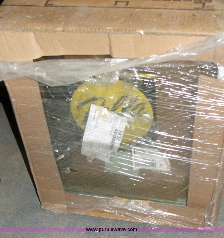 image for item G9362 Assorted doors and new windows