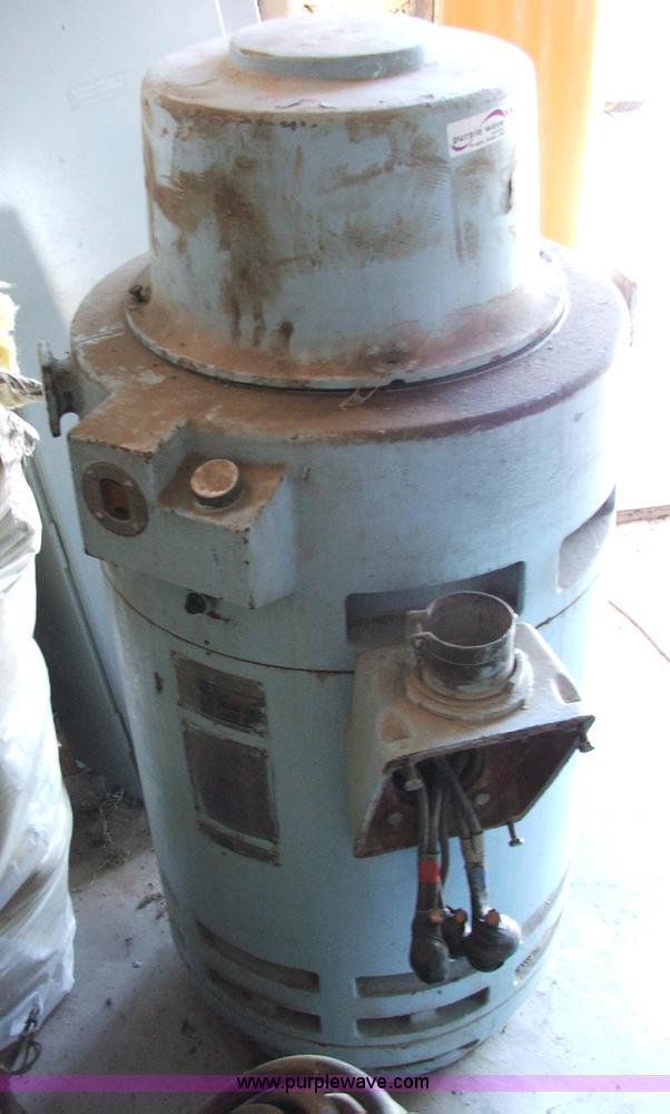 image for item G9364 1973 100 HP three phase electric motor