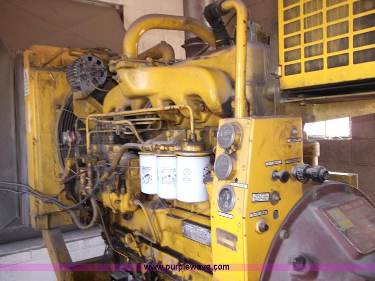 image for item G9366 Allis Chalmers 220 HP diesel engine