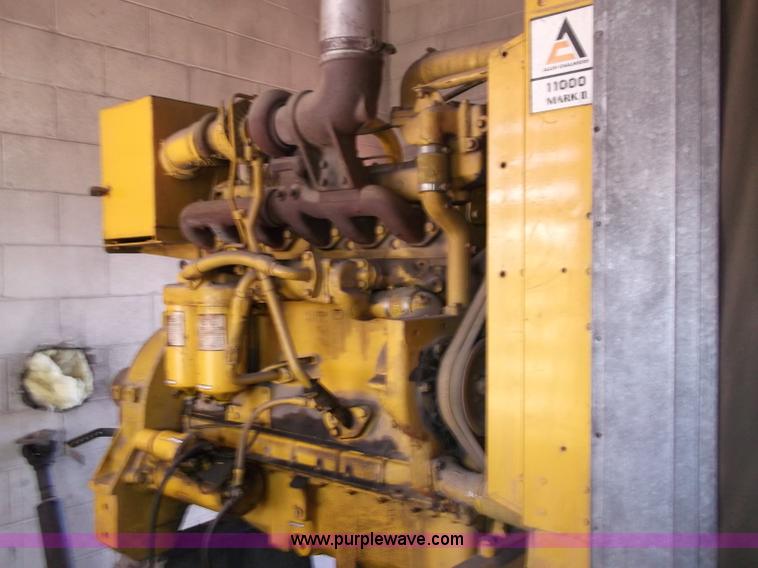 image for item G9366 Allis Chalmers 220 HP diesel engine