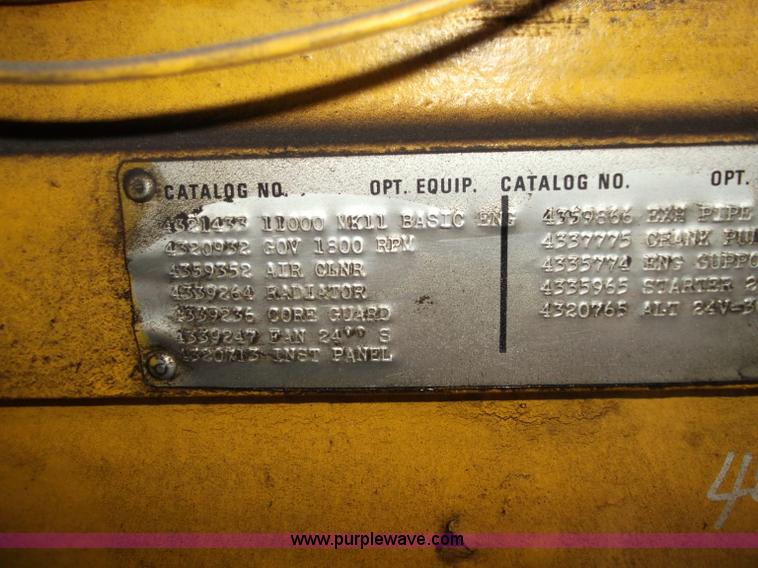 image for item G9366 Allis Chalmers 220 HP diesel engine