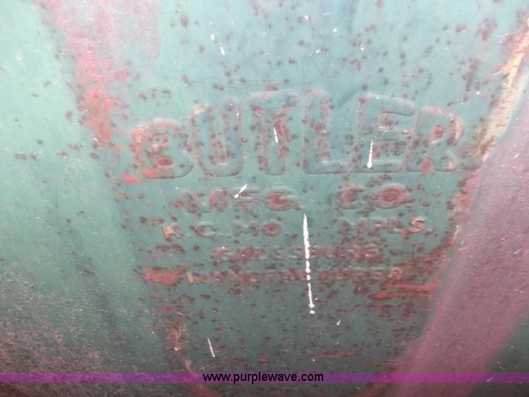 image for item G9366 Allis Chalmers 220 HP diesel engine