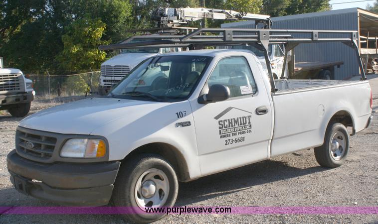 image for item A3185 2003 Ford F150 XL pickup truck