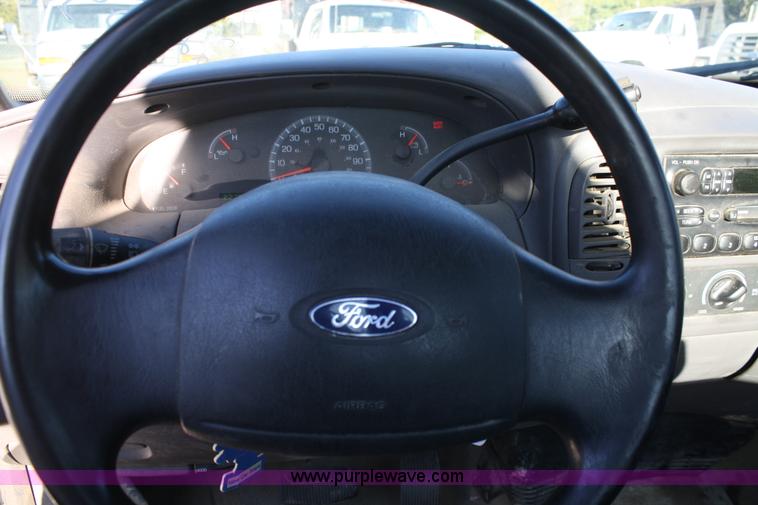 image for item A3185 2003 Ford F150 XL pickup truck