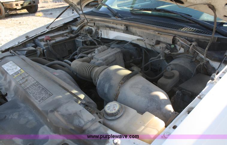 image for item A3185 2003 Ford F150 XL pickup truck