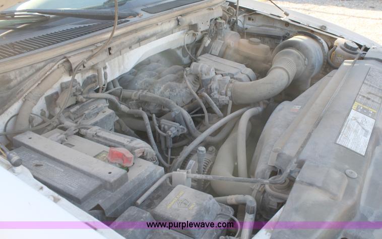 image for item A3185 2003 Ford F150 XL pickup truck