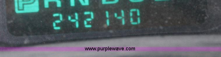 image for item A3186 2000 Chevrolet Silverado 1500 extended cab pickup truck