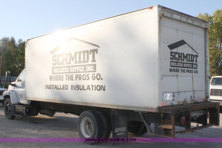 image for item A3210 2003 Chevrolet C7500 insulation box truck