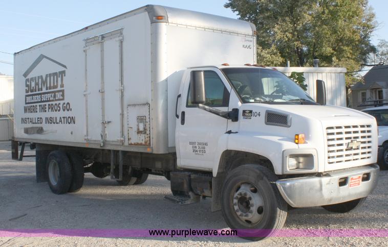 image for item A3210 2003 Chevrolet C7500 insulation box truck