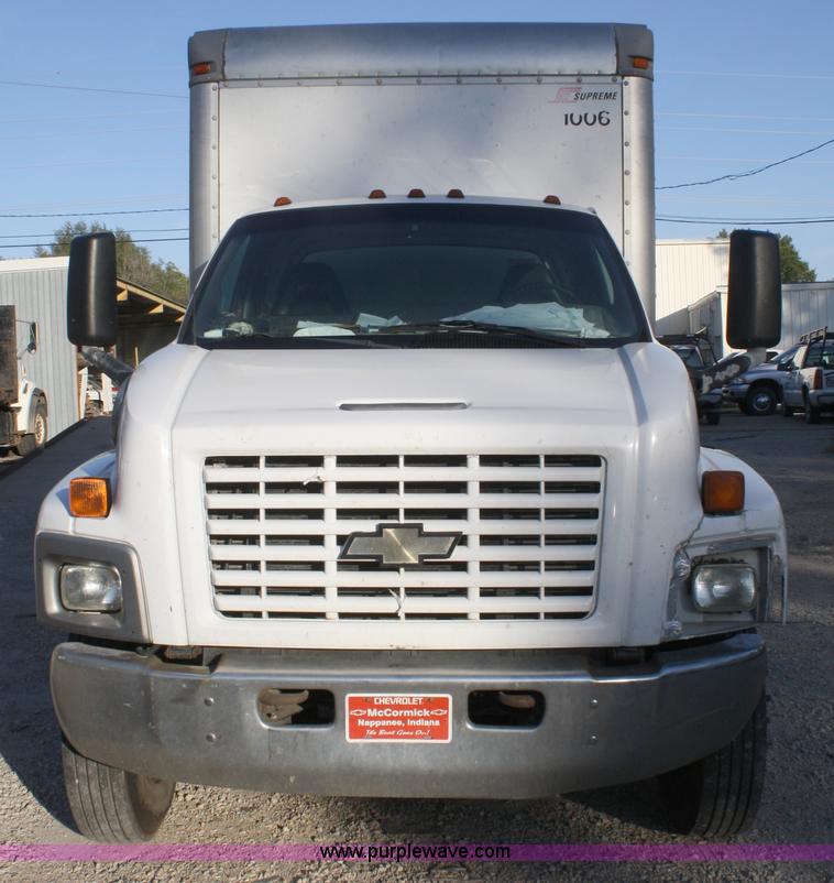image for item A3210 2003 Chevrolet C7500 insulation box truck