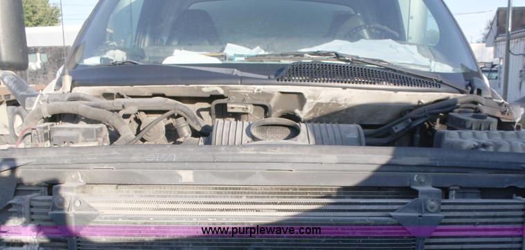 image for item A3210 2003 Chevrolet C7500 insulation box truck