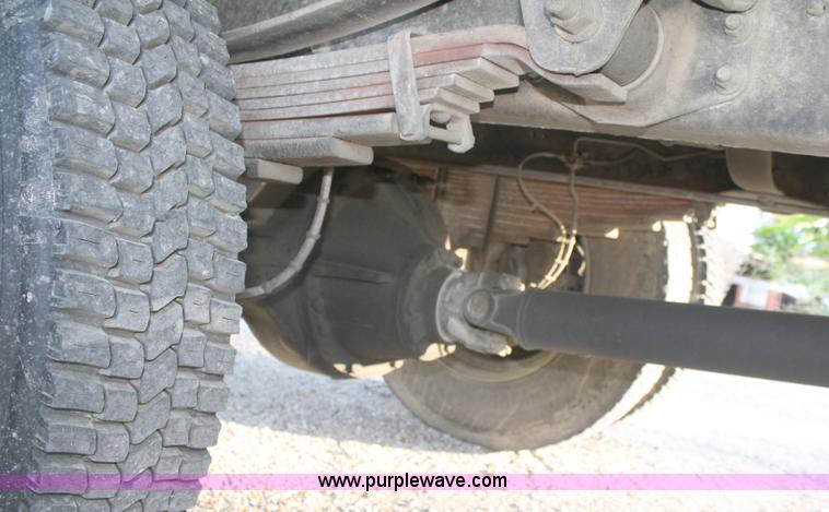 image for item A3210 2003 Chevrolet C7500 insulation box truck