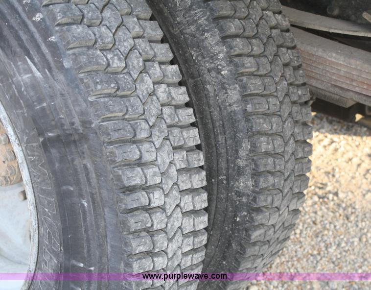 image for item A3210 2003 Chevrolet C7500 insulation box truck