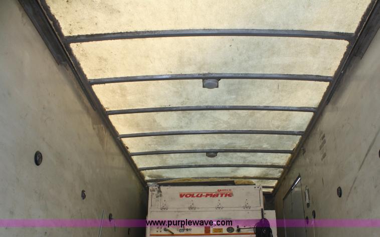 image for item A3210 2003 Chevrolet C7500 insulation box truck