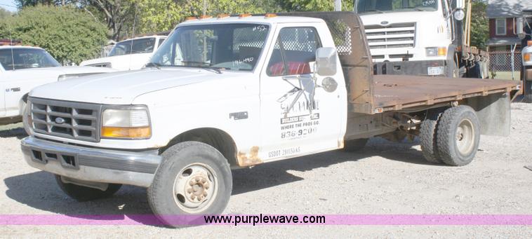 image for item A3212 1995 Ford F350 XL pickup truck