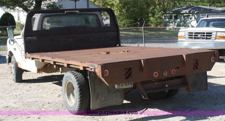 image for item A3212 1995 Ford F350 XL pickup truck