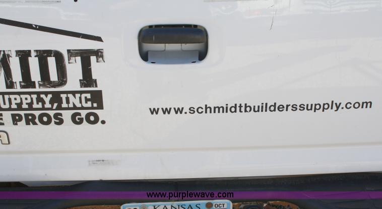 image for item A3213 2004 GMC Sierra 1500 pickup truck