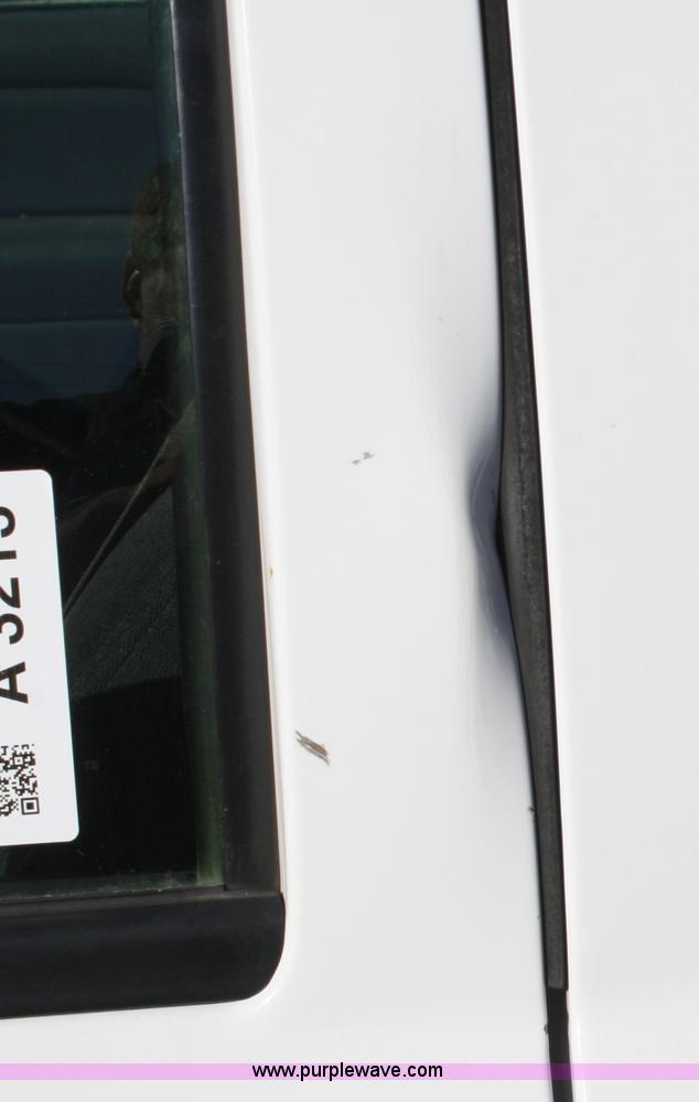 image for item A3213 2004 GMC Sierra 1500 pickup truck