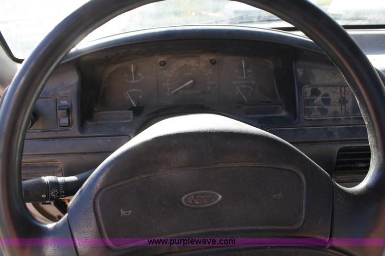 image for item A3214 1996 Ford F350 pickup truck