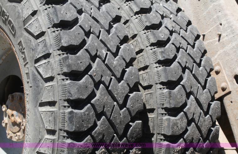 image for item A3214 1996 Ford F350 pickup truck